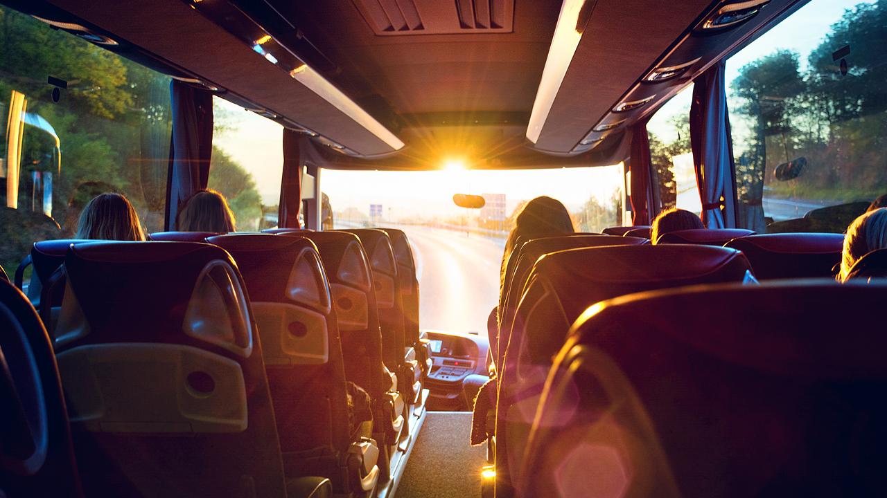 369e70a1-c841-4b27-9268-c250a19cfbacCoach_interior.jpg