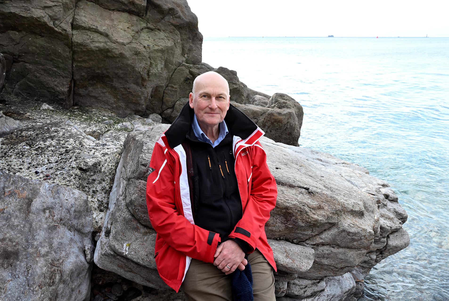 Professor Richard Thompson OBE FRS (Credit - A.K.Purkiss).jpg